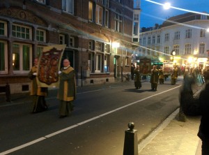 maastricht_night_stations_cross_m
