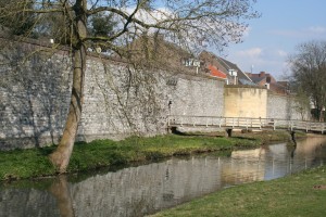 old_city_wall_and_bridge_m